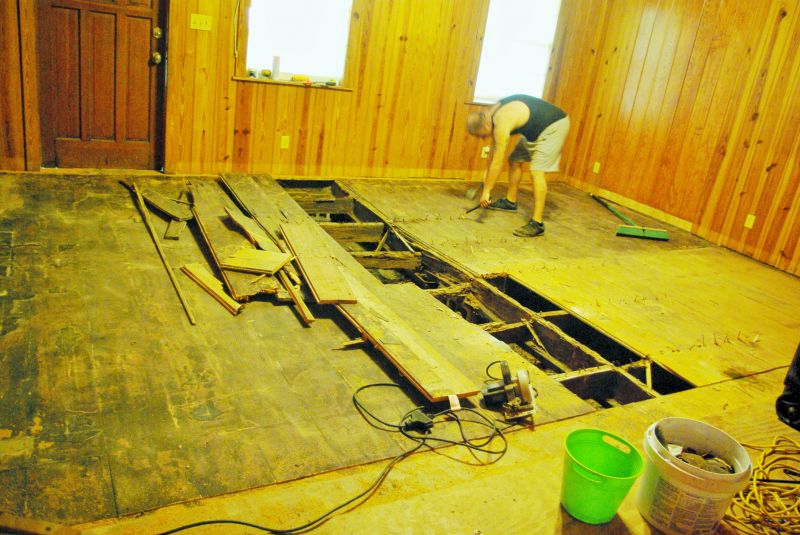 Hardwood Floor Demolition in Sacramento, CA